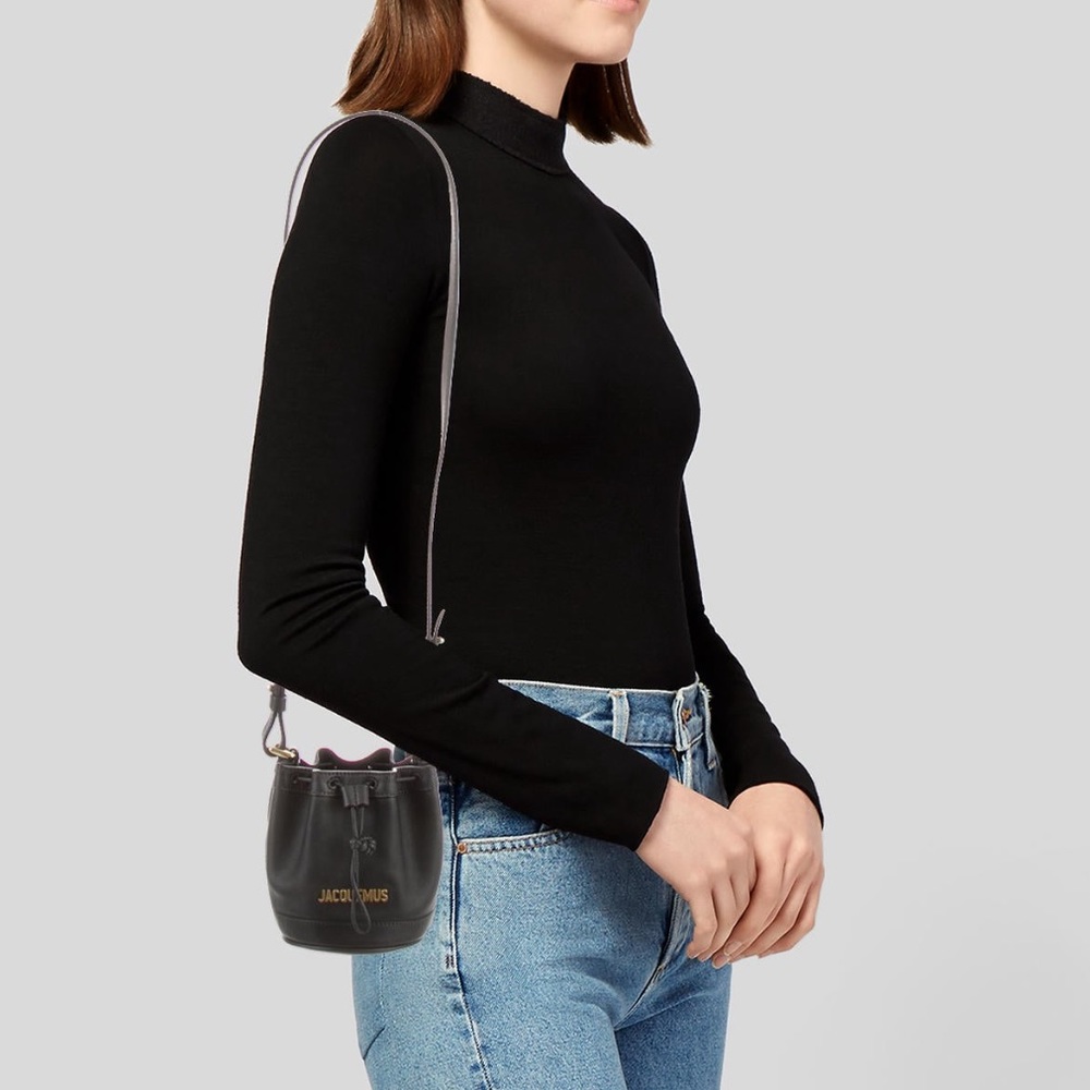JACQUEMUS Le Petit Haqiba